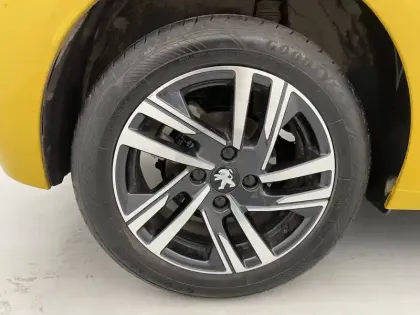 Photo 18 Peugeot 208  PureTech 100 S&S BVM6