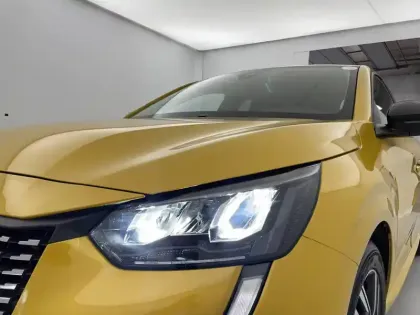 Photo 23 Peugeot 208  PureTech 100 S&S BVM6