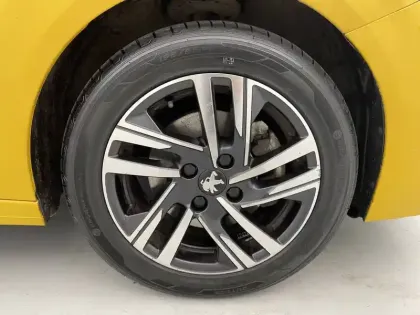 Photo 17 Peugeot 208  PureTech 100 S&S BVM6