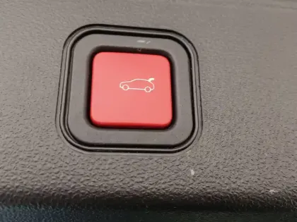 Photo 19 Jeep Avenger  1.2 Turbo T3 100 ch