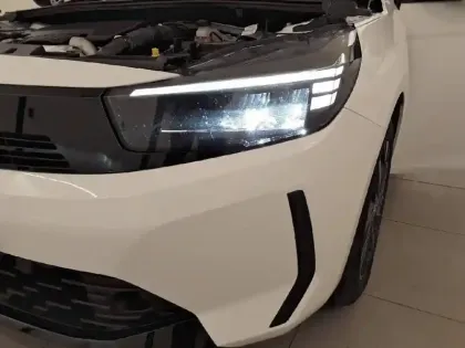 Photo 37 Opel Corsa  1.2 Turbo 100 ch BVA8