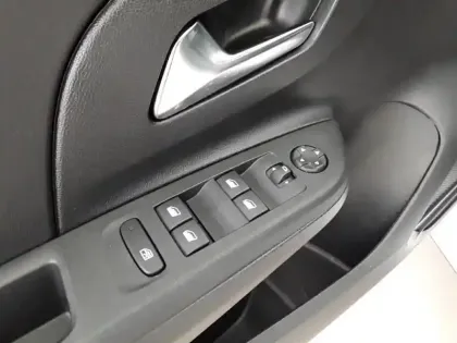 Photo 46 Opel Corsa  1.2 Turbo 100 ch BVA8