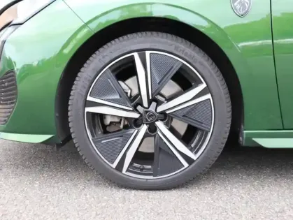 Photo 10 Peugeot 308  PHEV 180ch GT e-EAT8