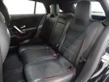 Photo 8 Mercedes CLA  Shooting Brake 250 e 160+102ch AMG Line 8G-DCT