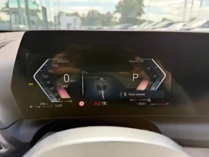 Photo 11 BMW Serie 1 Série 1 120dA 163ch M Sport Design DKG7