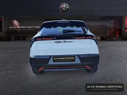 Photo 4 Alfa Romeo Junior  1.2 Ibrida 145ch Speciale e-DCT6