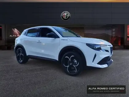 Photo 2 Alfa Romeo Junior  1.2 Ibrida 145ch Speciale e-DCT6