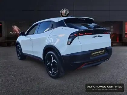 Photo 6 Alfa Romeo Junior  1.2 Ibrida 145ch Speciale e-DCT6