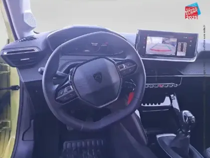 Photo 11 Peugeot 208  1.2 PureTech 100ch S/S Allure Camera Carplay