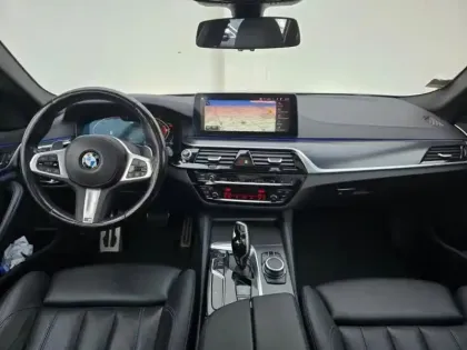 Photo 7 BMW Serie 5 Série 5 Touring 530dA xDrive 286ch M Sport Steptronic