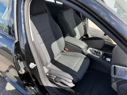 Photo 8 BMW Serie 1 Série 1 120dA 163ch M Sport Design DKG7