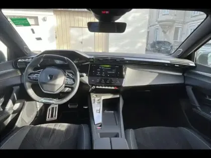 Photo 8 Peugeot 408  Hybrid 136ch GT e-DCS6