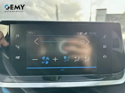 Photo 29 Peugeot 208  BLUEHDI 100 S&S BVM6