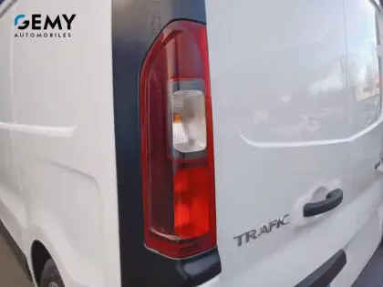 Photo 19 Renault Trafic  FGN L1H1 3000 KG BLUE DCI 130