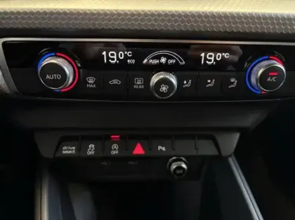 Photo 15 Audi A1  Sportback 35 TFSI 150 ch S tronic 7