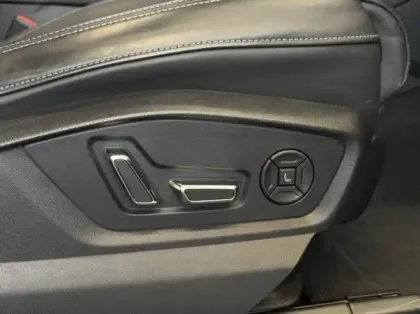 Photo 20 Audi Q8  60 TFSI e 462 Tiptronic 8 Quattro