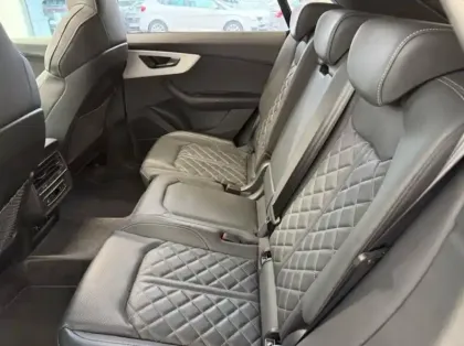 Photo 14 Audi Q8  60 TFSI e 462 Tiptronic 8 Quattro