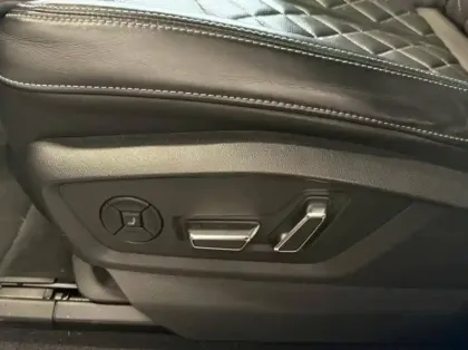 Photo 19 Audi Q8  60 TFSI e 462 Tiptronic 8 Quattro