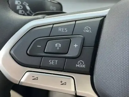 Photo 22 Volkswagen Golf  1.5 eTSI EVO2 116 DSG7