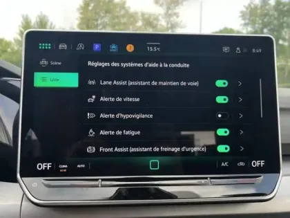 Photo 17 Volkswagen Golf  1.5 eTSI EVO2 116 DSG7