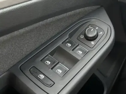 Photo 27 Volkswagen Golf  1.5 eTSI EVO2 116 DSG7