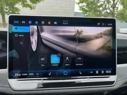 Photo 7 Volkswagen Passat  1.5 eHybrid 272 DSG6