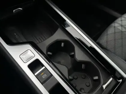 Photo 15 Volkswagen Passat  1.5 eHybrid 272 DSG6