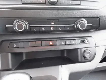 Photo 20 Peugeot Expert  Standard 1.6 BlueHDi 115ch S&S BVM6