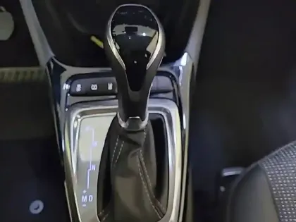 Photo 13 Opel Crossland  1.2 Turbo 130 ch BVA6