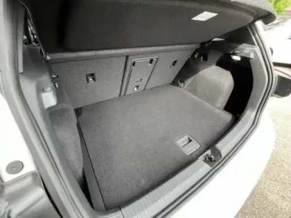 Photo 7 Volkswagen Golf  1.5 eTSI OPF 130 DSG7