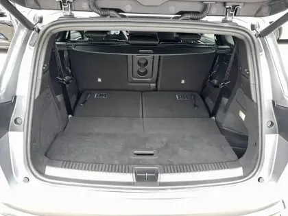 Photo 13 Renault Espace  E-Tech full hybrid 200 GSR2