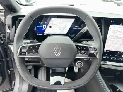 Photo 11 Renault Espace  E-Tech full hybrid 200 GSR2