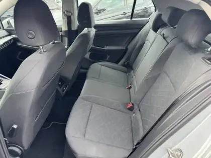 Photo 7 Volkswagen Golf  1.0 TSI OPF 110 BVM6