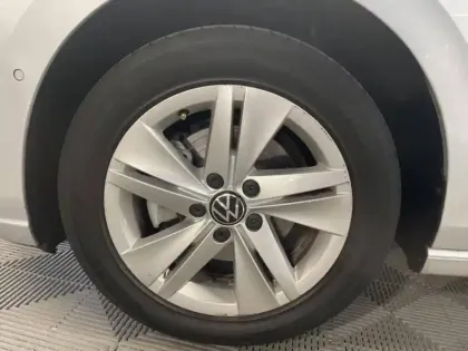 Photo 9 Volkswagen Golf  1.0 TSI OPF 110 BVM6