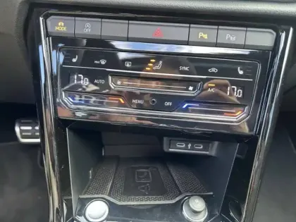 Photo 15 Volkswagen T-roc  1.5 TSI EVO2 150 Start/Stop DSG7