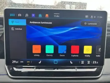 Photo 29 Volkswagen Tiguan  1.5 eTSI 150ch DSG7