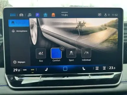 Photo 23 Volkswagen Tiguan  1.5 eTSI 150ch DSG7