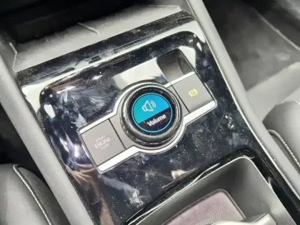 Photo 17 Volkswagen Tiguan  1.5 eTSI 150ch DSG7