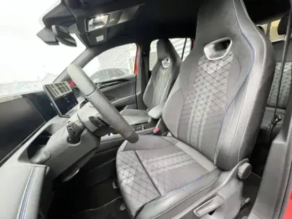 Photo 12 Volkswagen Tiguan  1.5 eTSI 150ch DSG7