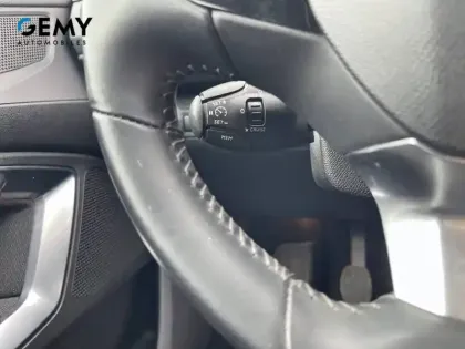 Photo 80 Peugeot 308  BlueHDi 130ch S&S BVM6