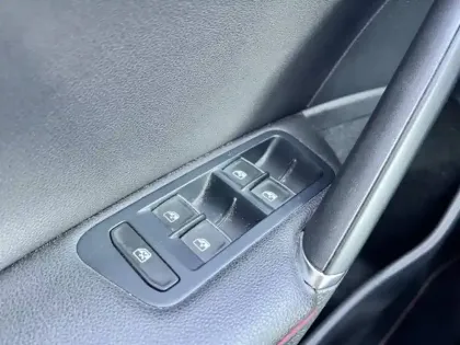 Photo 13 Volkswagen Golf  2.0 TSI 230 BlueMotion Technology DSG6