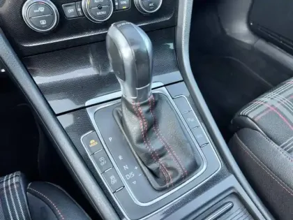 Photo 9 Volkswagen Golf  2.0 TSI 230 BlueMotion Technology DSG6