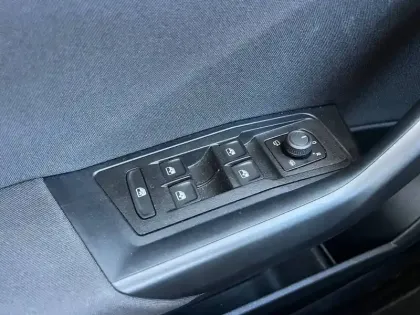 Photo 49 Volkswagen T-roc  1.0 TSI 116 Start/Stop BVM6