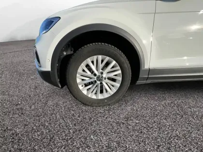 Photo 38 Volkswagen T-roc  1.0 TSI 116 Start/Stop BVM6