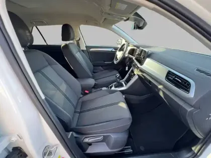 Photo 39 Volkswagen T-roc  1.0 TSI 116 Start/Stop BVM6