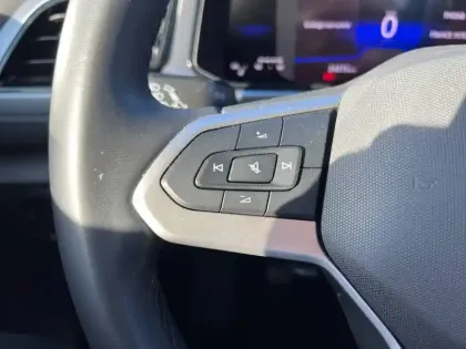 Photo 46 Volkswagen T-roc  1.0 TSI 116 Start/Stop BVM6