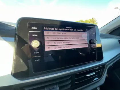 Photo 44 Volkswagen T-roc  1.0 TSI 116 Start/Stop BVM6