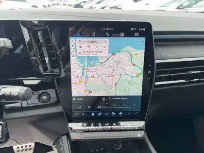 Photo 10 Renault Espace  E-Tech full hybrid 200 GSR2