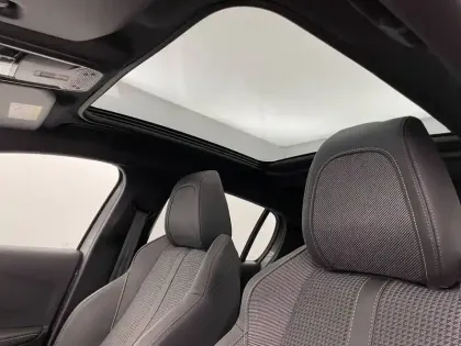 Photo 23 Peugeot 208  PureTech 100 S&S EAT8