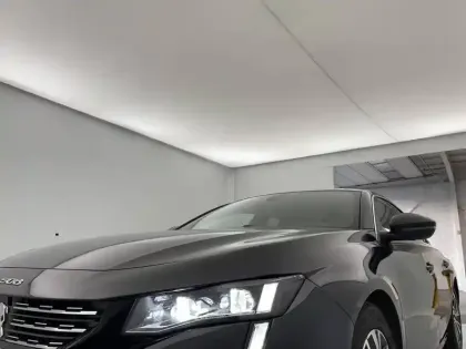 Photo 23 Peugeot 508  Hybrid 225 e-EAT8